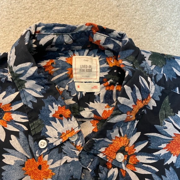 Gap floral shirt - medium - Picture 2 of 2